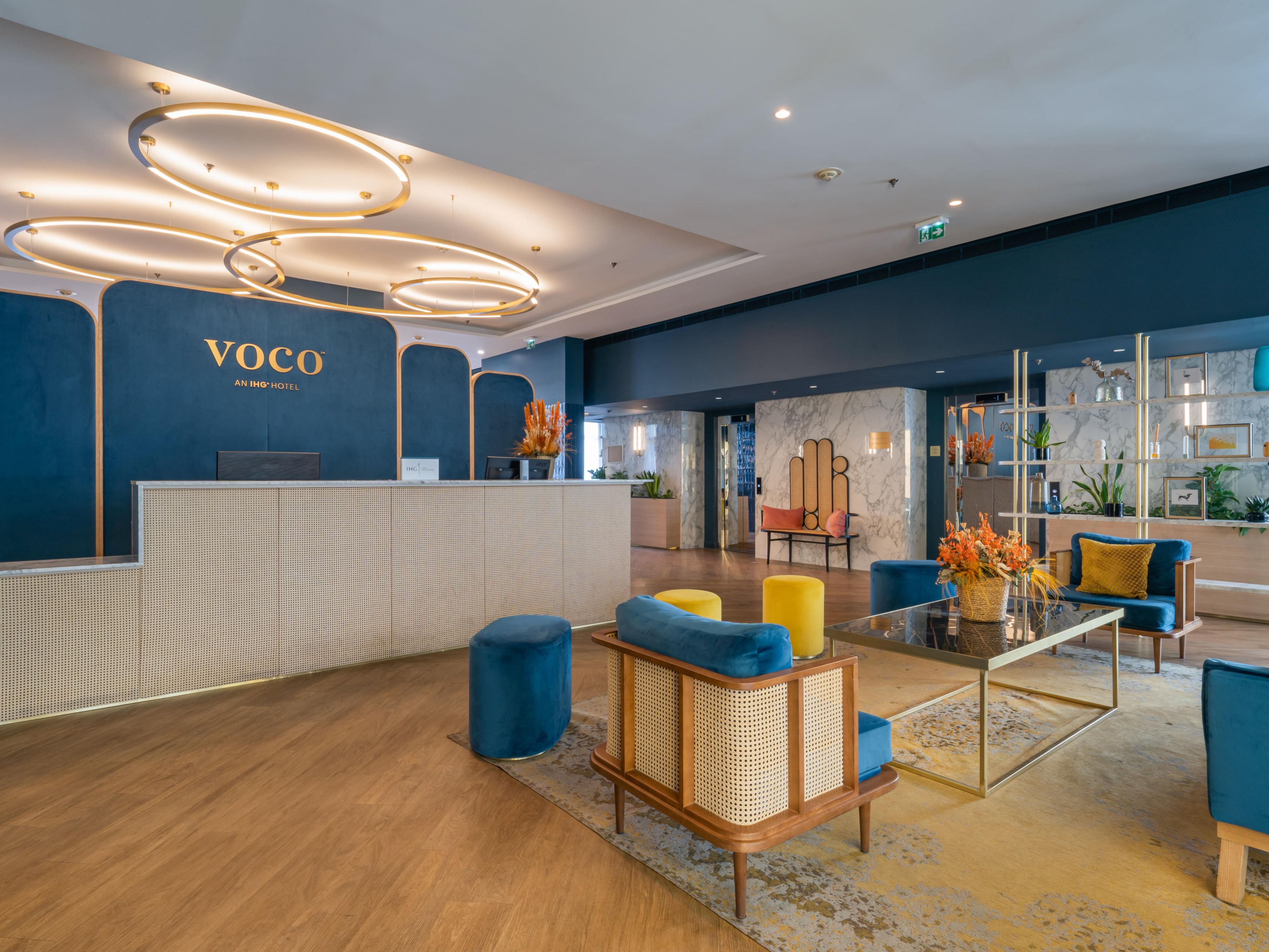 Available 24 hours a day, we will respond to all your requests to ensure you have an excellent stay in the capital.
The voco Paris Montparnasse has a car park, a laundry service and a concierge service.
The voco Paris Montparnasse has been awarded Green Key label, the first sustainable tourism label.