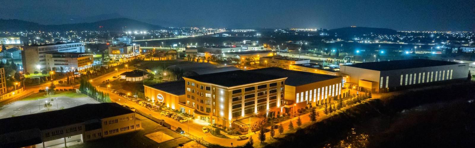 $hotelInfo.mediaDetails.welcomePhotos.primaryPhoto.caption}