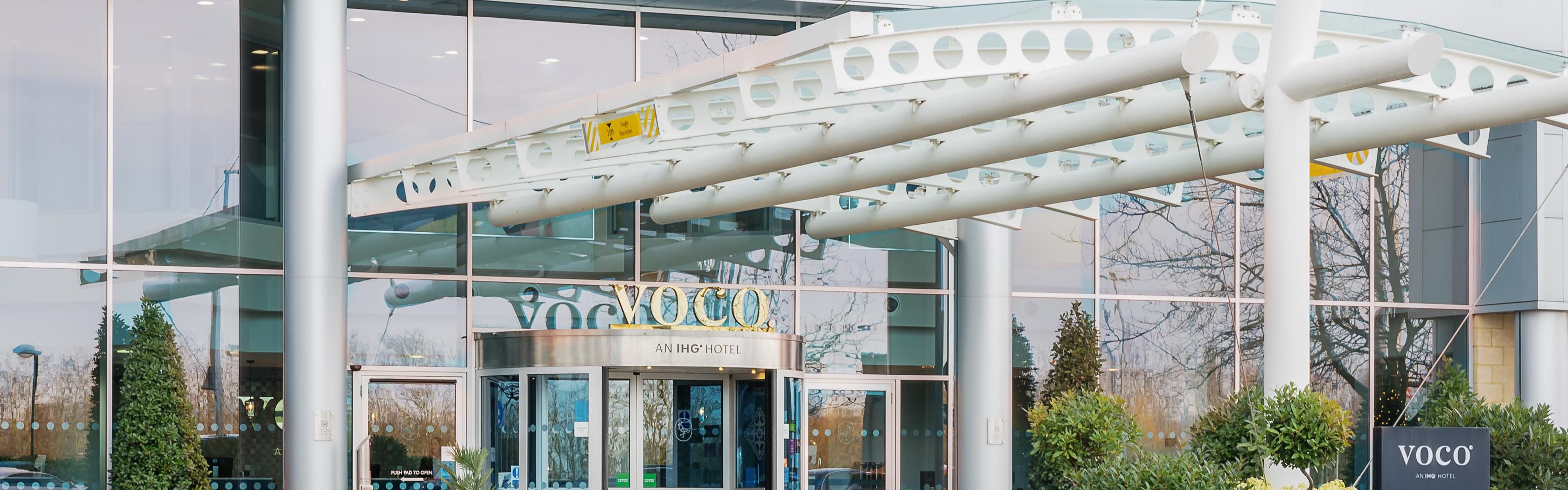 $hotelInfo.mediaDetails.welcomePhotos.primaryPhoto.caption}