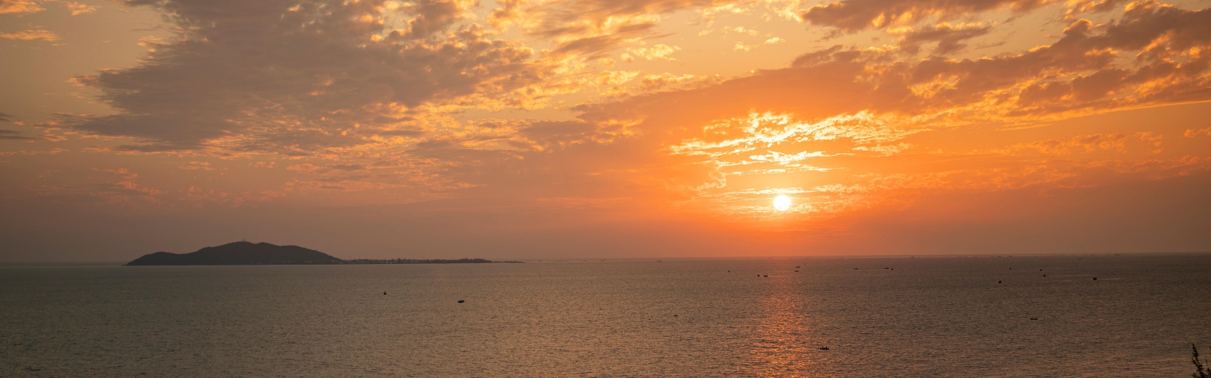 Sunset Scenery of Sanya Bay