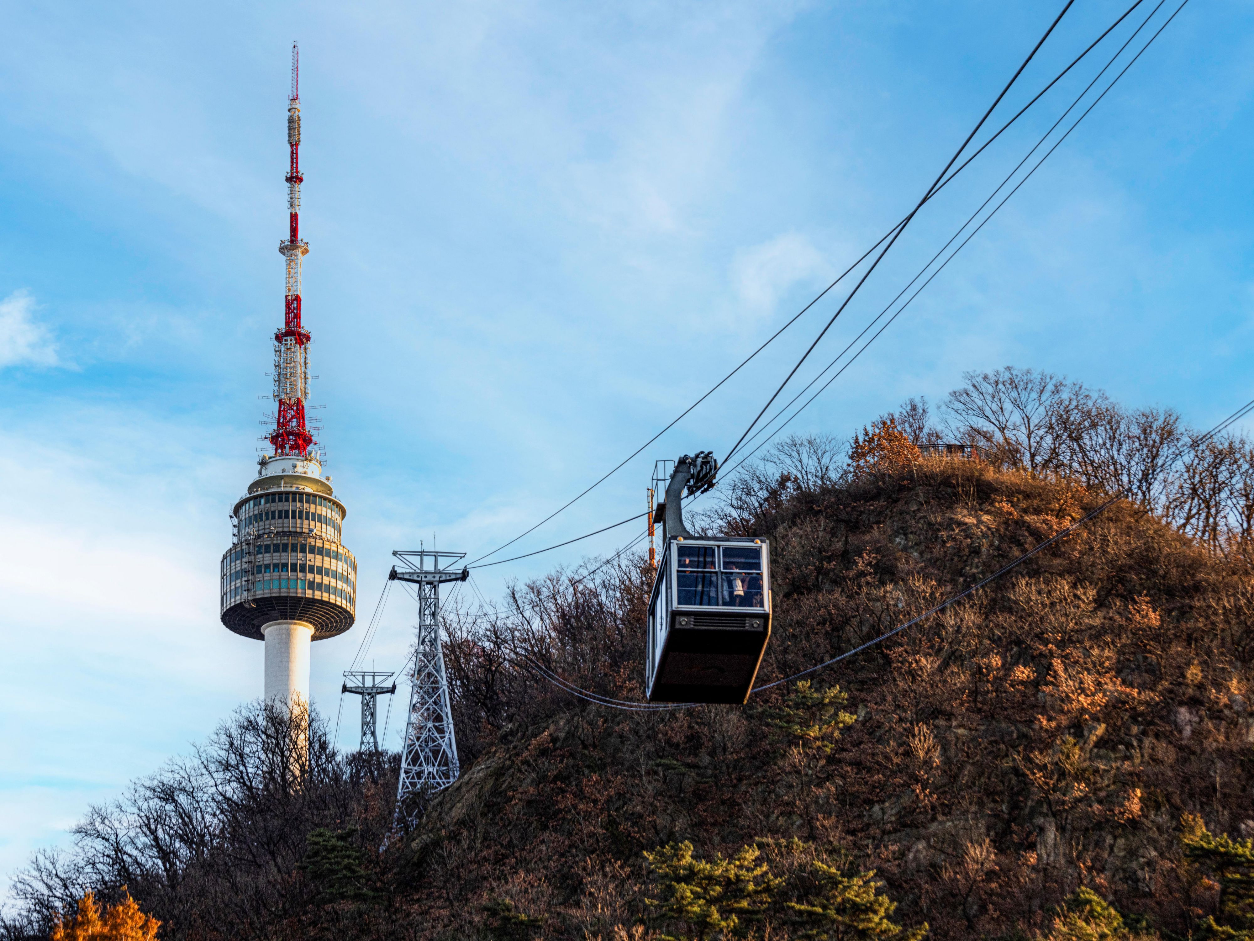 Our hotel is located at the vibrant entrance of Myeongdong. Enjoy your stay at a hotel conveniently close to Gyeongbokgung Palace, traditional markets, and luxury department stores. Be inspired by our excellent location and unique character, and create lasting memories with a one-of-a-kind voco experience.