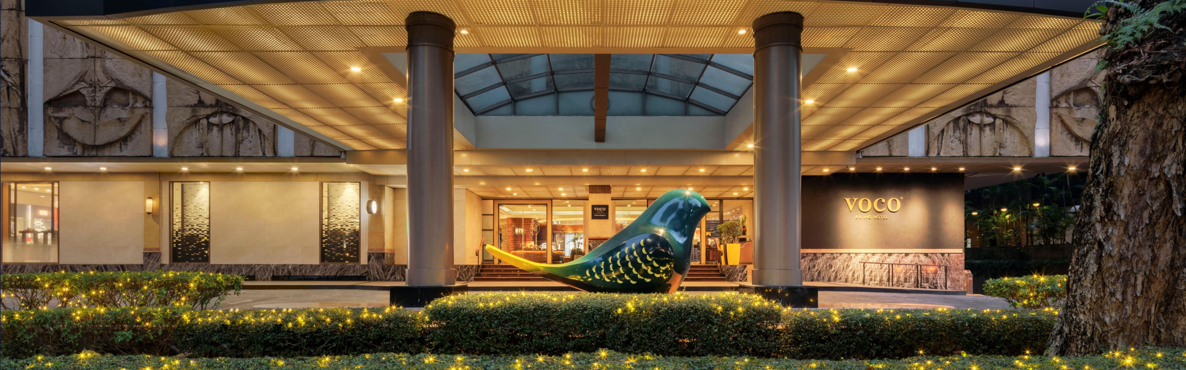 $hotelInfo.mediaDetails.welcomePhotos.primaryPhoto.caption}