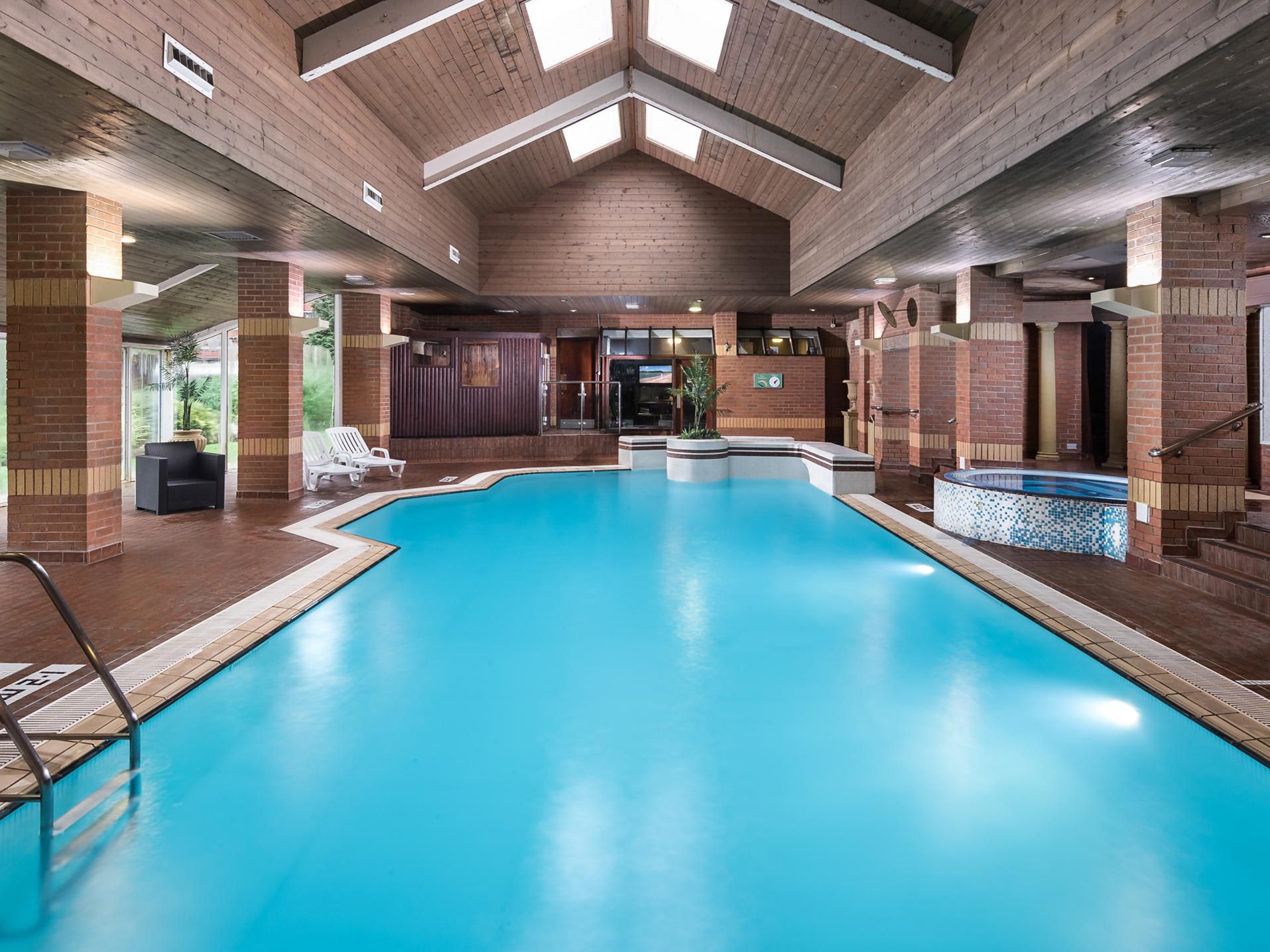 Whether it’s a chill-out or a work-out you have in mind, our You Fit health club is a wonderfully tranquil place to do it. Located on the ground floor, it’s free for overnight guests and is open seven days a week. Facilities include: poolside sauna, poolside steam room, jacuzzi, 15-metre exercise pool, fully-equipped gym. 