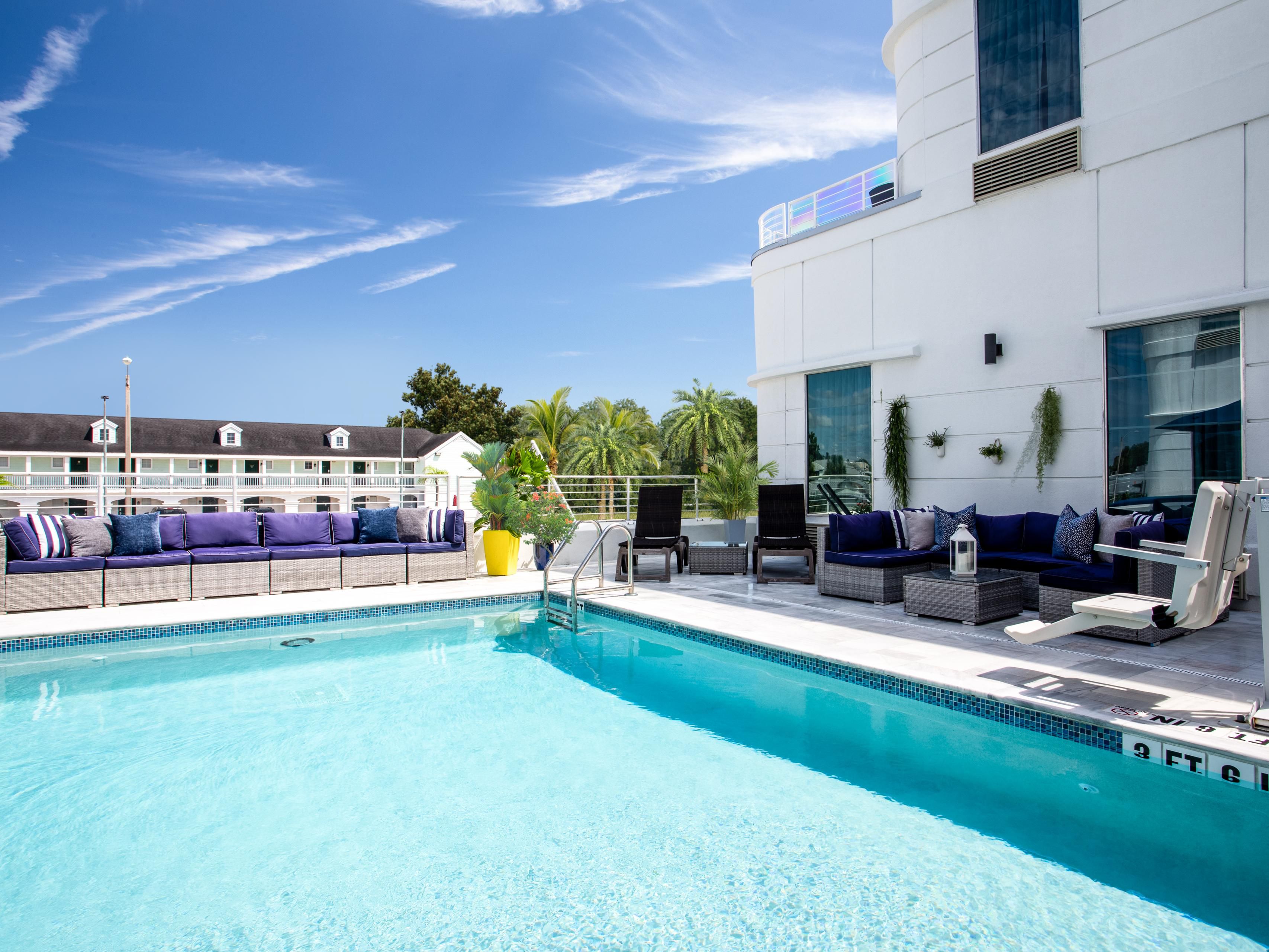Relax in the warm Florida sunshine or take a swim in our sparkling outdoor pool on the second floor. Kick back on the luxurious lounge chairs on the spacious sun deck and enjoy a cold beer or tropical cocktail from our restaurant and bar. Our St. Augustine hotel is designed for peaceful relaxation on the Florida coast.