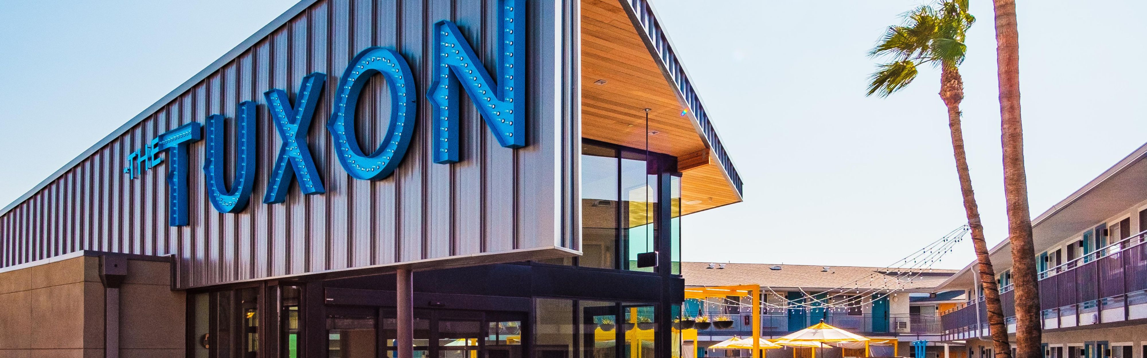 $hotelInfo.mediaDetails.welcomePhotos.primaryPhoto.caption}