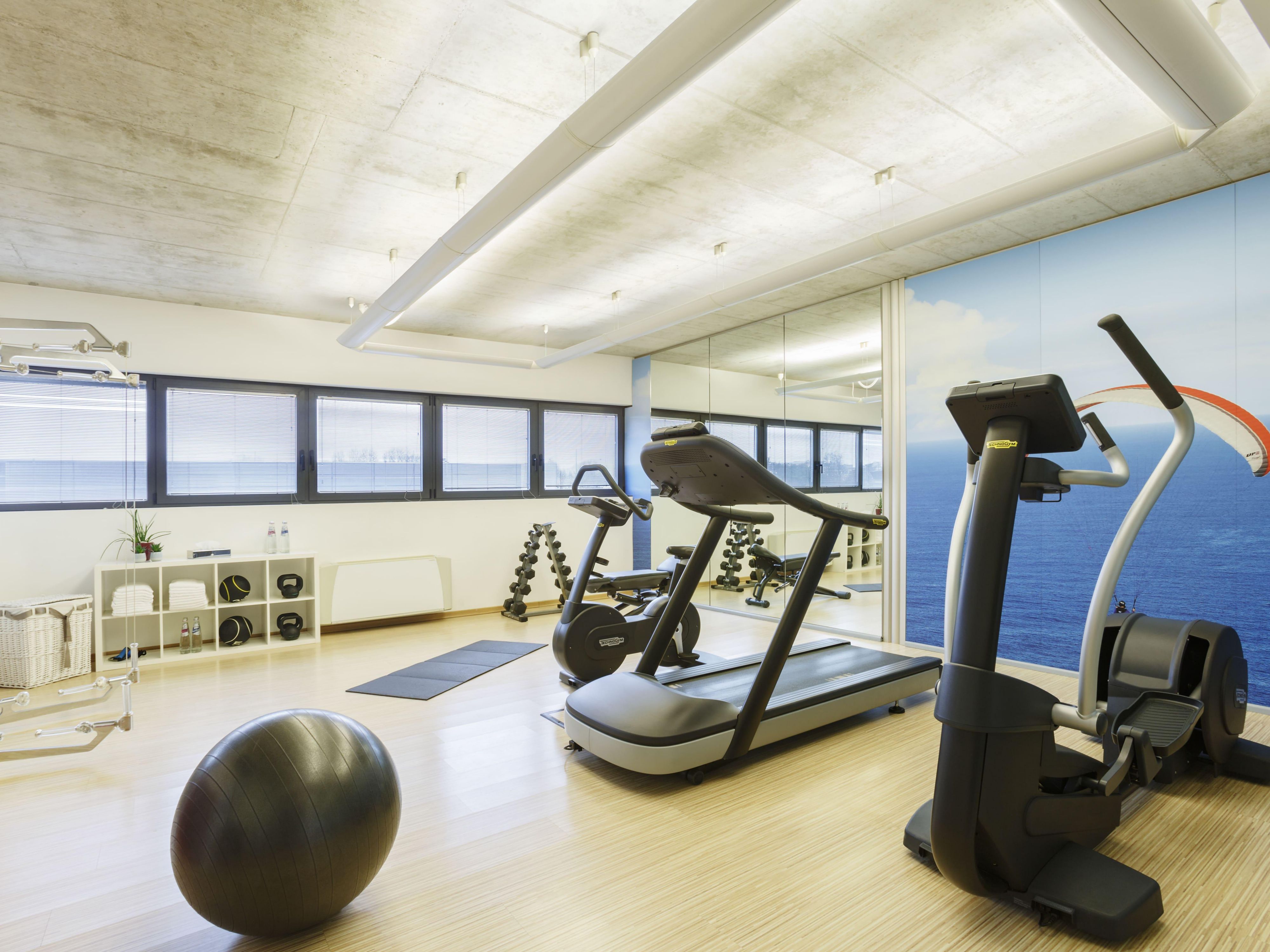Keep on track with your workout schedule even when you are travelling: take advantage of our fully-equipped fitness room!