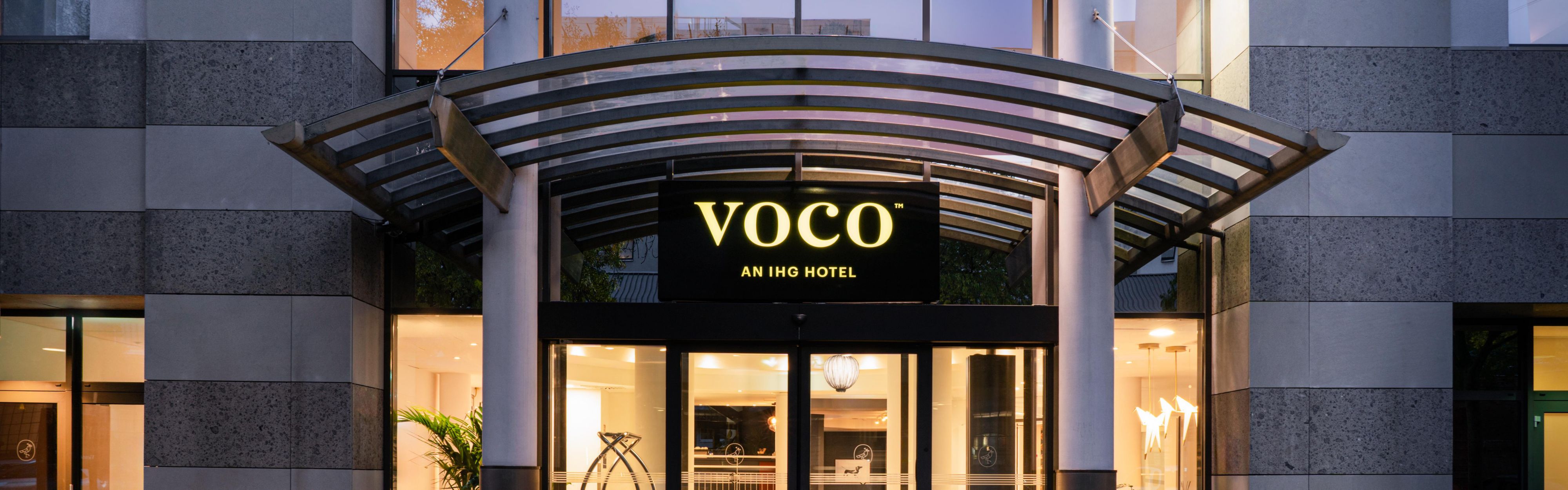 $hotelInfo.mediaDetails.welcomePhotos.primaryPhoto.caption}