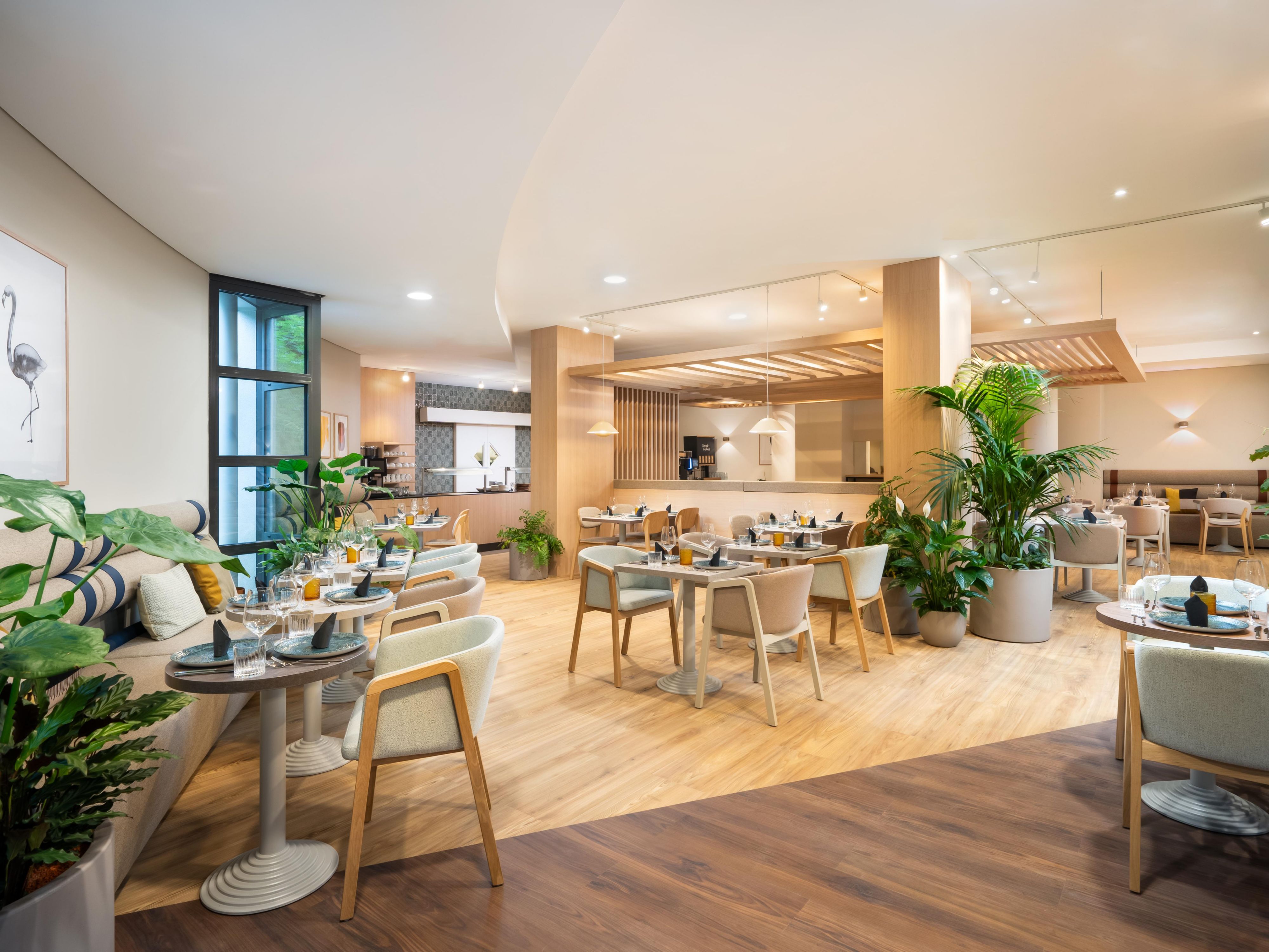 Start your day energized with your favorite breakfast items at our Vienna Vibes restaurant. We will also brighten your morning with a friendly interior and large windows. Come back for lunch and enjoy regional cuisine with an international twist. May we suggest schnitzel and Caesar salad? P.M. is for winding down in the lounge area or adjacent bar.