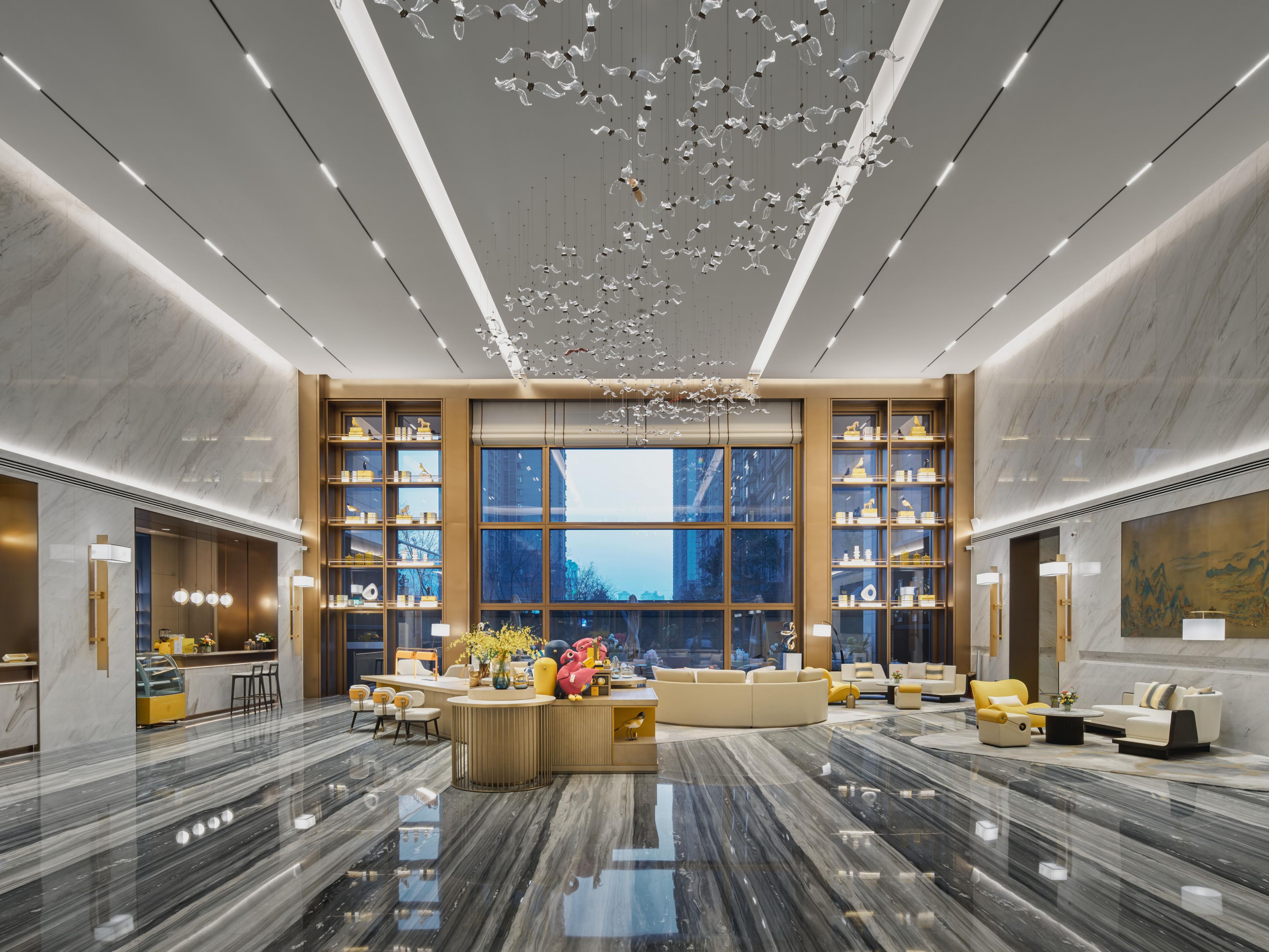 The lobby bar of the hotel offers a unique design and impressive relaxation space for guests with fashionable and brilliant colors, innovative and innovative graphic elements, and a variety of desserts made with carefully selected materials, accompanied by freshly ground coffee, and immersed in the ultra-spacious booth for a drink.