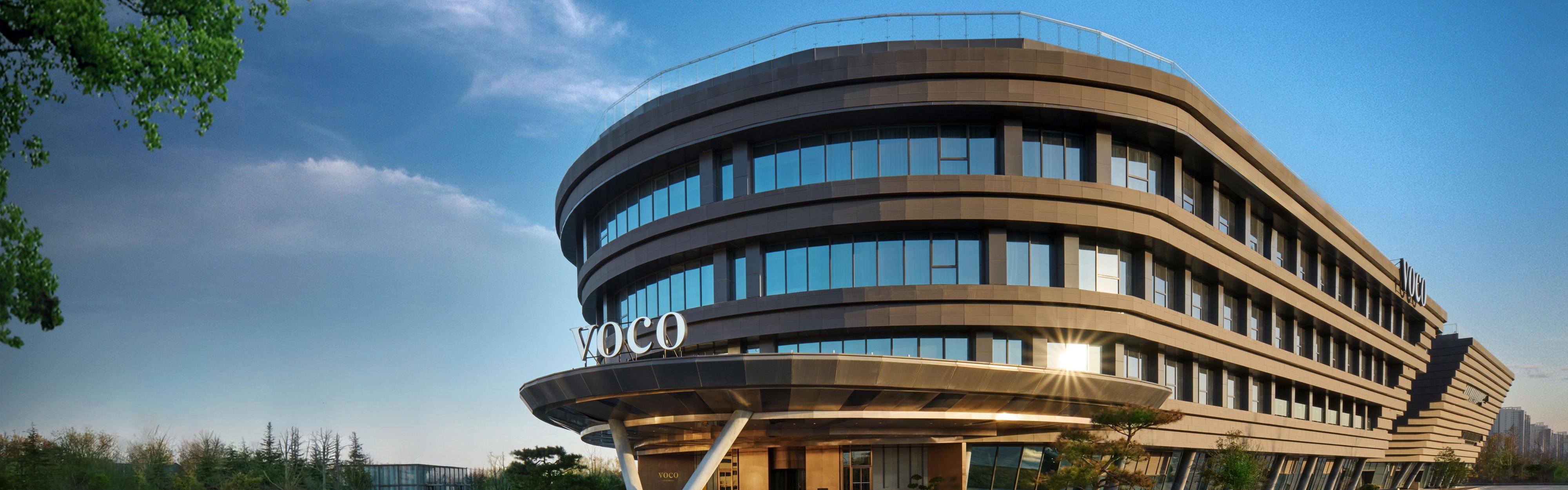 $hotelInfo.mediaDetails.welcomePhotos.primaryPhoto.caption}