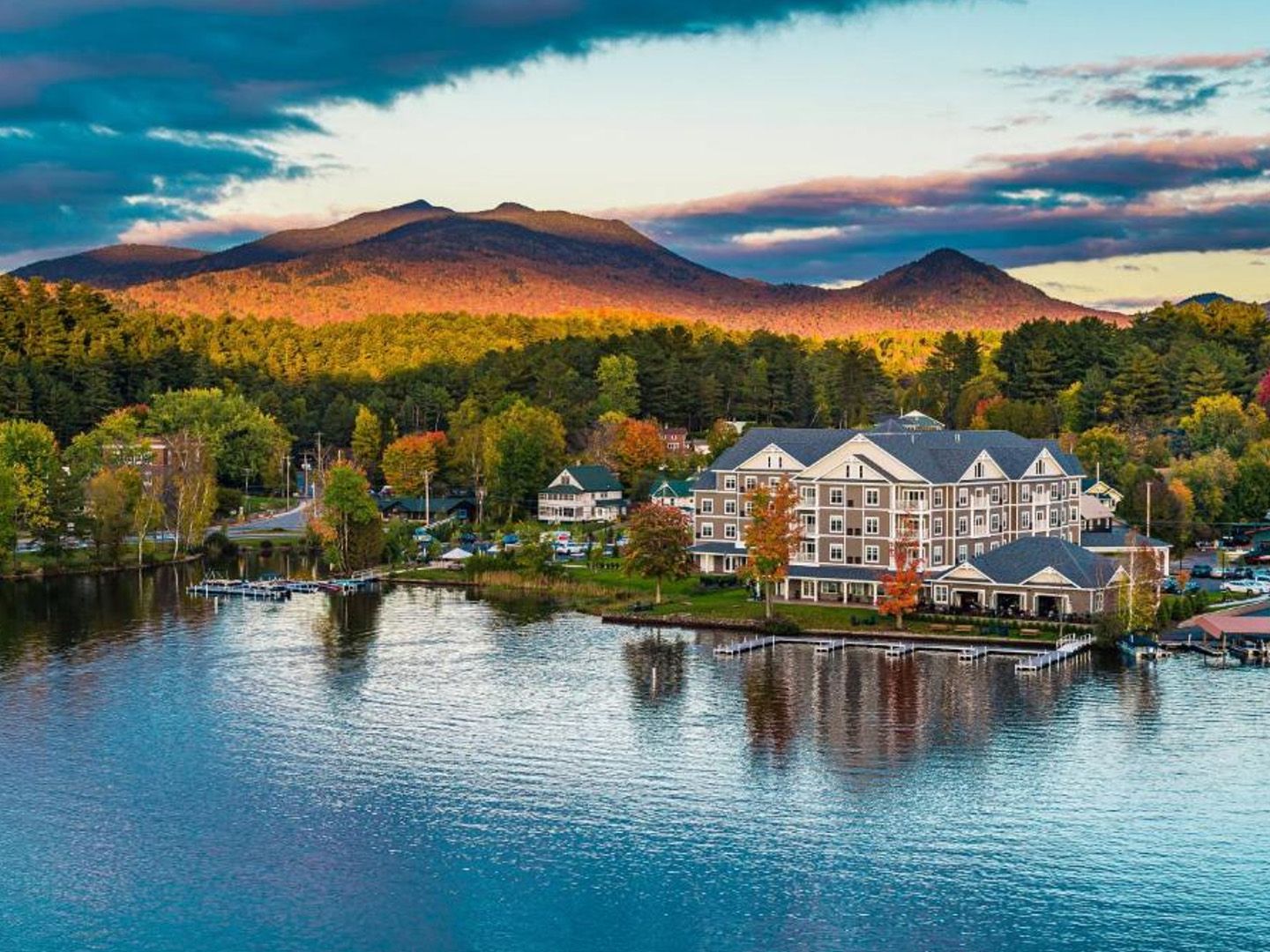 萨拉纳克湖 voco 酒店